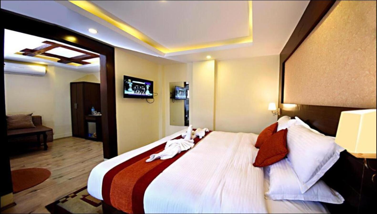 Hotel Sapana Garden Thamel Kathmandu Exteriör bild
